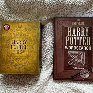 Harry Potter Reference Library and Word Search Puzzle Book
